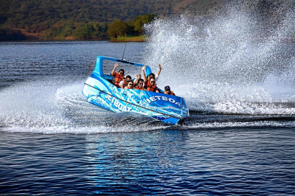 Aamby Valley City Lonavala Ngoại thất bức ảnh Jet Boating at the dam